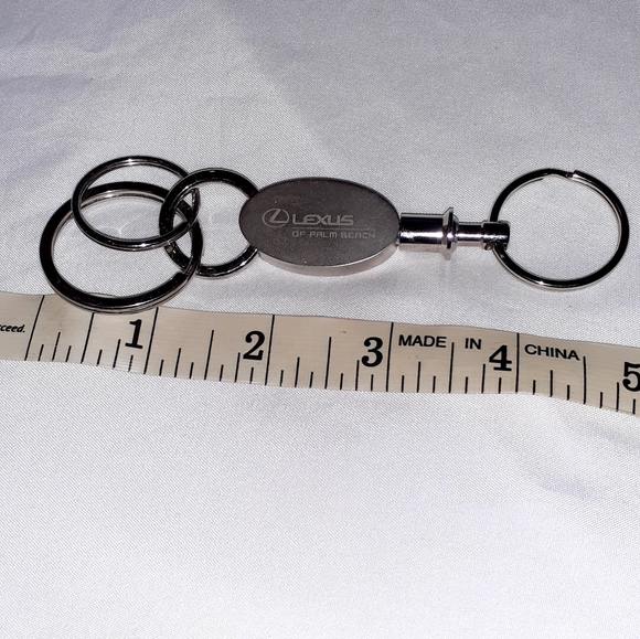 Lexus keychain. - Picture 3 of 3